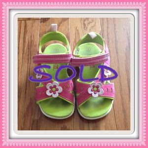 💢SOLD💢Smart Fit girls sandals