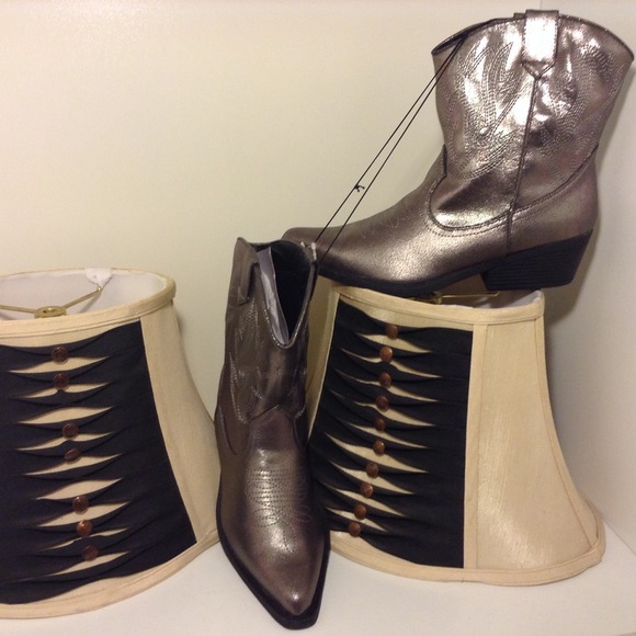 Gunmetal metallic low boot