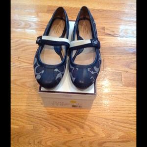 Just reduced.  Janey coach shoes **sale***