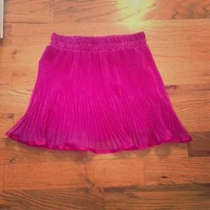 NWOT Forever 21 magenta skirt
