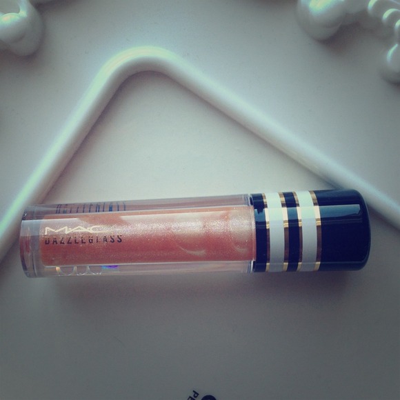 MAC cosmetics Moth to Flame lipgloss