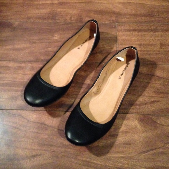Black flats