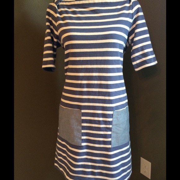 Gap Dress with large jean pockets - Picture 1 of 4