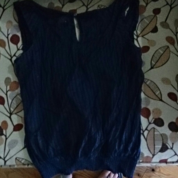 Navy blue sheer sleeveless shirt - Picture 2 of 3