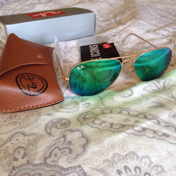❌SOLD❌Ray Bans mirrored Unisex Aviator Sunglasses - Picture 3 of 4
