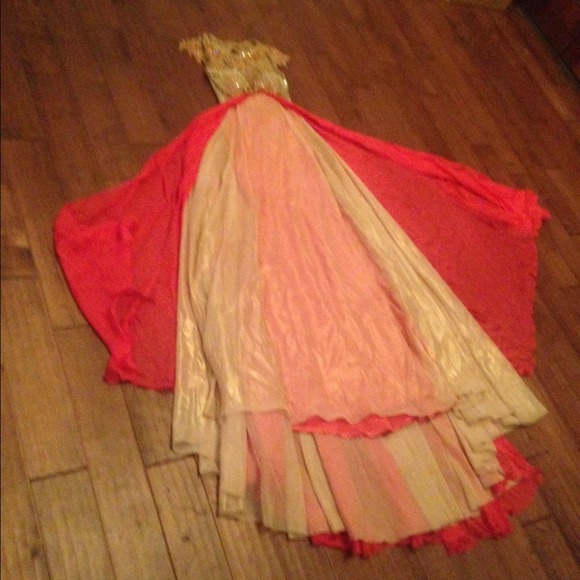 Custom sherri hill! Size 4 been taken up to a 2 - Picture 2 of 4