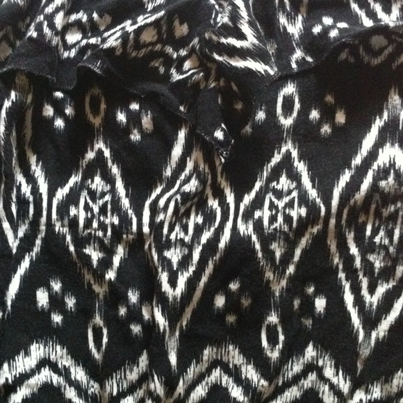 Tribal print romper - Picture 2 of 2