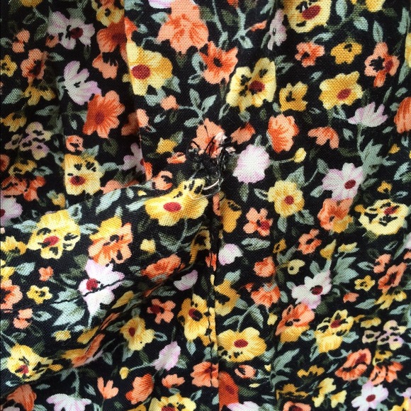70's floral print short sleeve dress with pockets - Picture 2 of 4