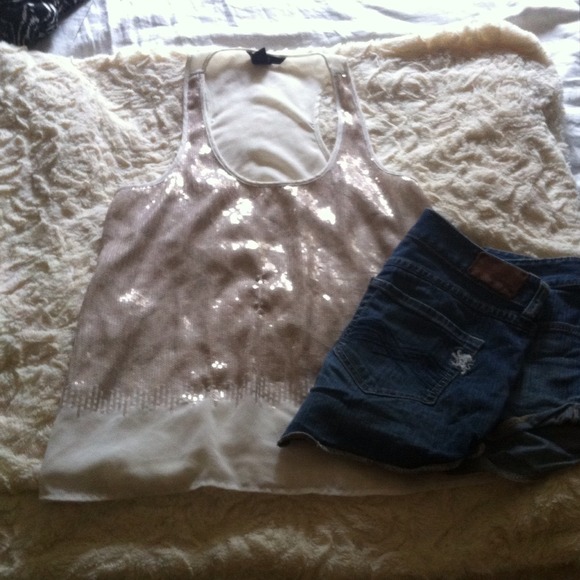 🌺SUMMER SALE🌺 H&M sparkly top - Picture 2 of 4