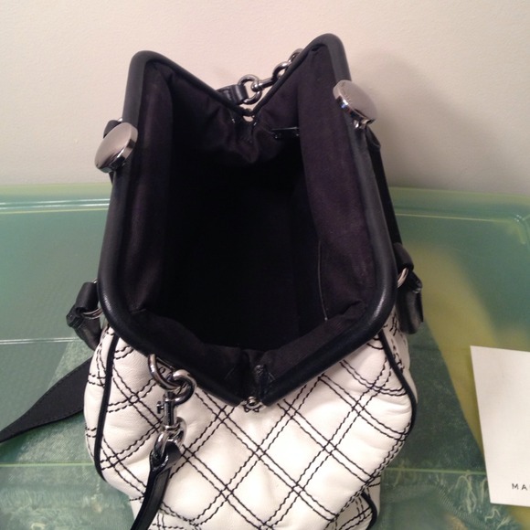 Marc Jacobs "Mini Stam" bag in white/black nickel - Picture 3 of 3