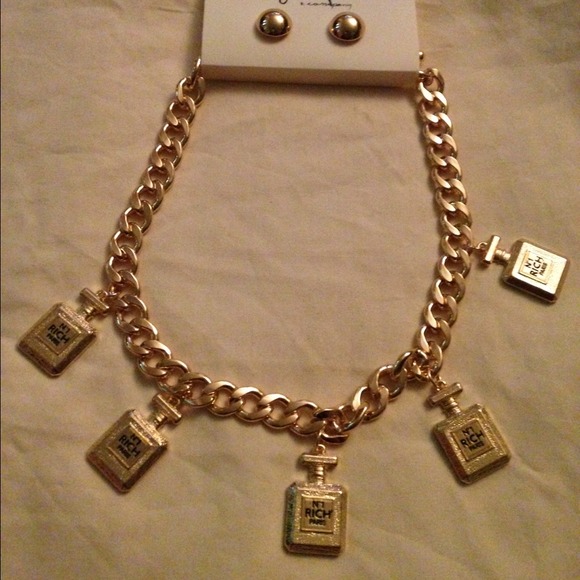 Necklace and earring set - Picture 1 of 1