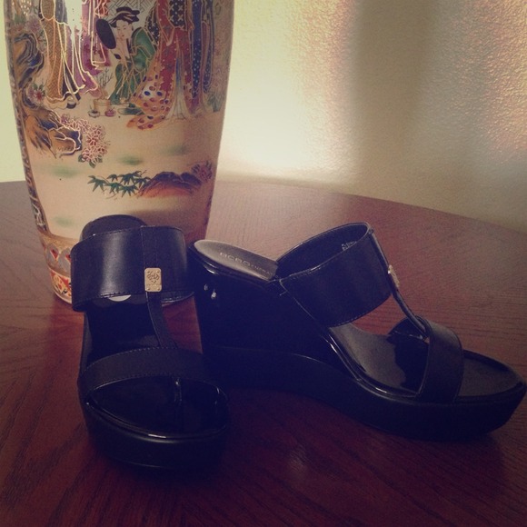 Black BCBG wedges