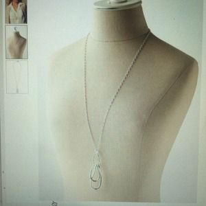 Stella and Dot Odette Pendant Necklace