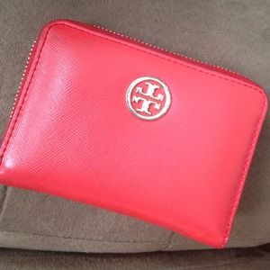 Tory Burch Amanda zip case wallet