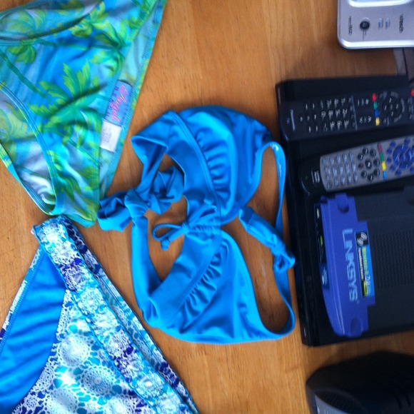 Bathing Suits - Picture 3 of 4