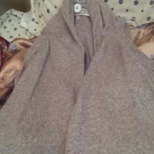 Sleeveless sweater