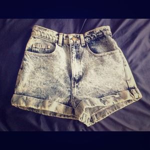 high waisted American Apparel shorts