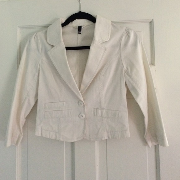 Cropped white blazer