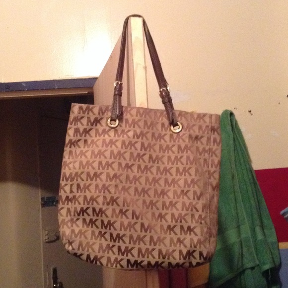 ☆Authentic mk tote☆