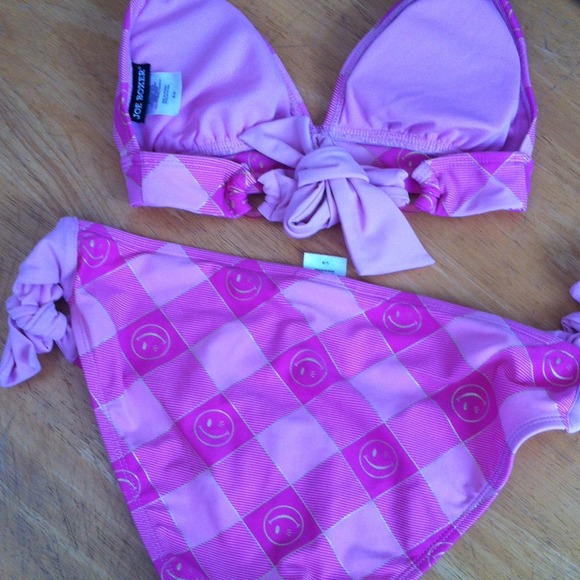 Bathing suit - Picture 3 of 4