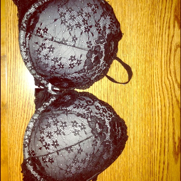 Lacey black bra!