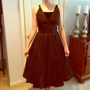 💜SALE💜 Retro black swing dress