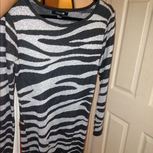 Zebra grey sweater