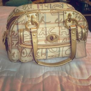 Coach Heritage Bag *new markdown*