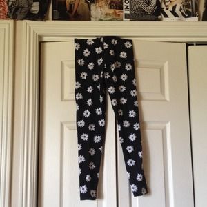 ✖️TRADED✖️ American Apparel Sunflower Leggings