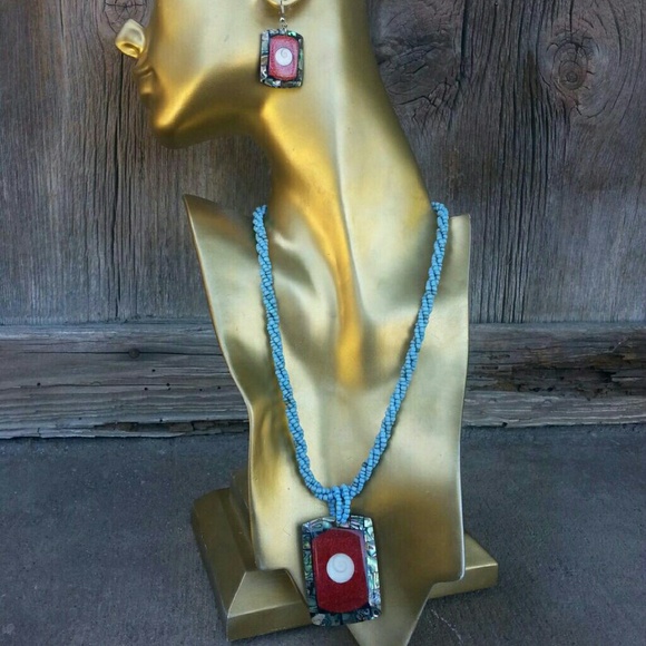 HOLIDAY SALE- Gorgeous Abalone and Coral Set - Picture 1 of 3