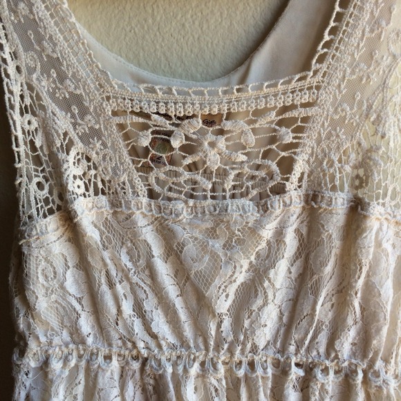 Long Lace American Rag Tank - Picture 3 of 4