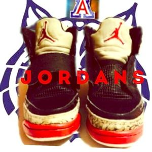 Nike Jordans Son of Mars youth size 4.5