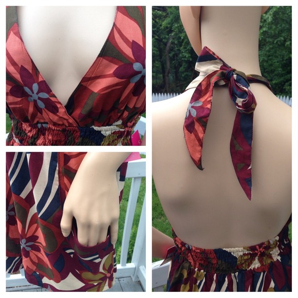 Tropical Print Halter Top Open-Back Romper - Picture 4 of 4