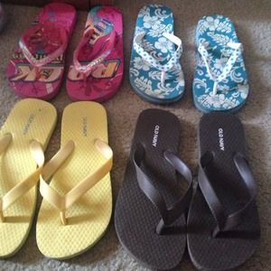 Girl sandals all 4 for $8