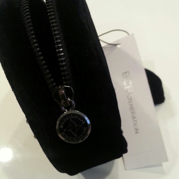 BCBGeneration Black Wristlet NWT - Picture 3 of 4