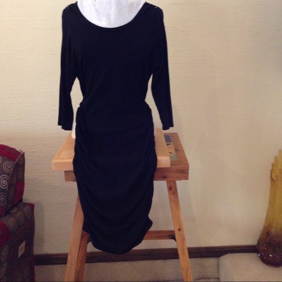 Price drop! Express slim black dress