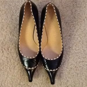 *SOLD*Very Rare CHANEL kitten heel pumps!