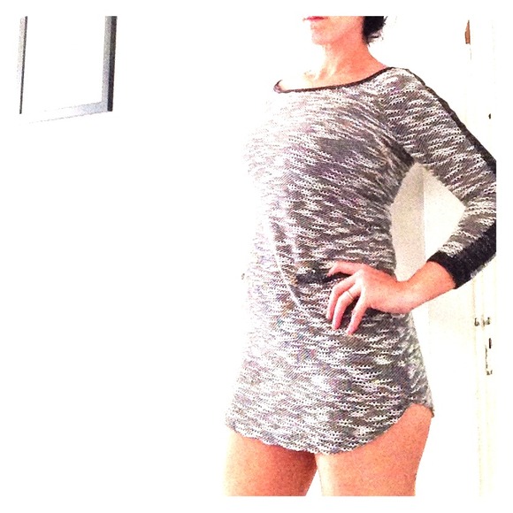 Jessica Simpson mini sweater dress (or long top!)