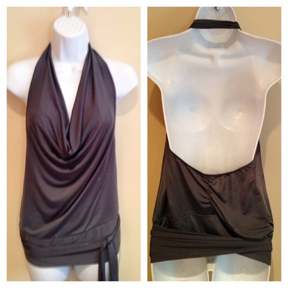 Never worn ! Halter backless dark grey élan top