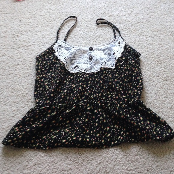 Cute shirt with flowers