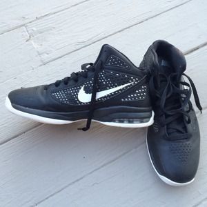 Nike Men's basketball sneakers