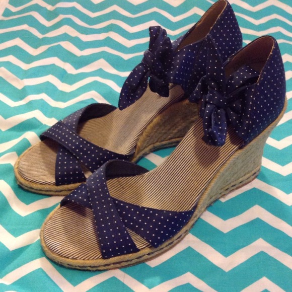 ⬇️Tommy Hilfiger Wedges Heels