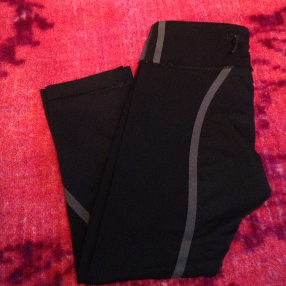 Lululemon Run Crop & Wunder under crop