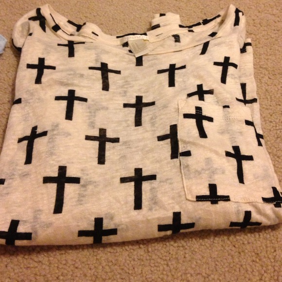 Cross tee