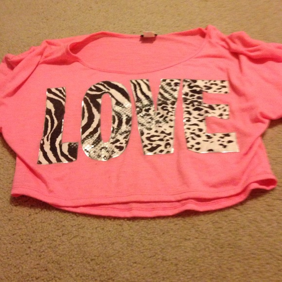 Pink rue 21 crop top!