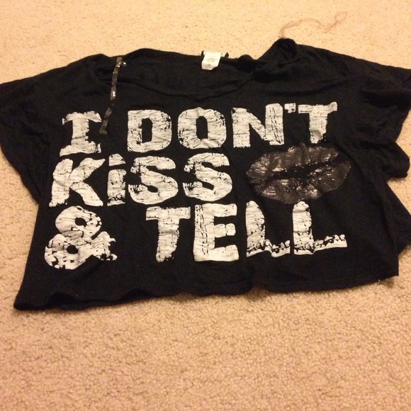 Wetseal crop top!!