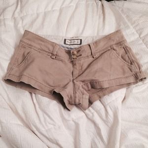 Abercrombie and Fitch low rise khaki shorts
