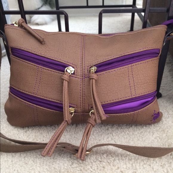 US POLO ASSN cross body - Picture 2 of 4