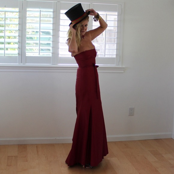 🎉🎉HP🎉🎉BCBGMaxAzria gown.  Ruby red Beauty. - Picture 4 of 4