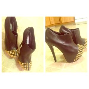 Steve Madden Vampiree Booties